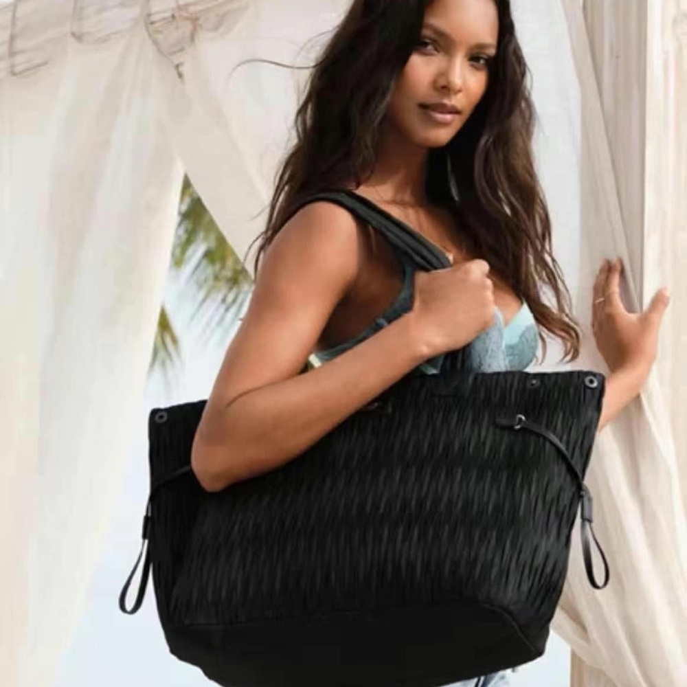 ❤️Victoria’s Secret Special Edition Black Satin Tote